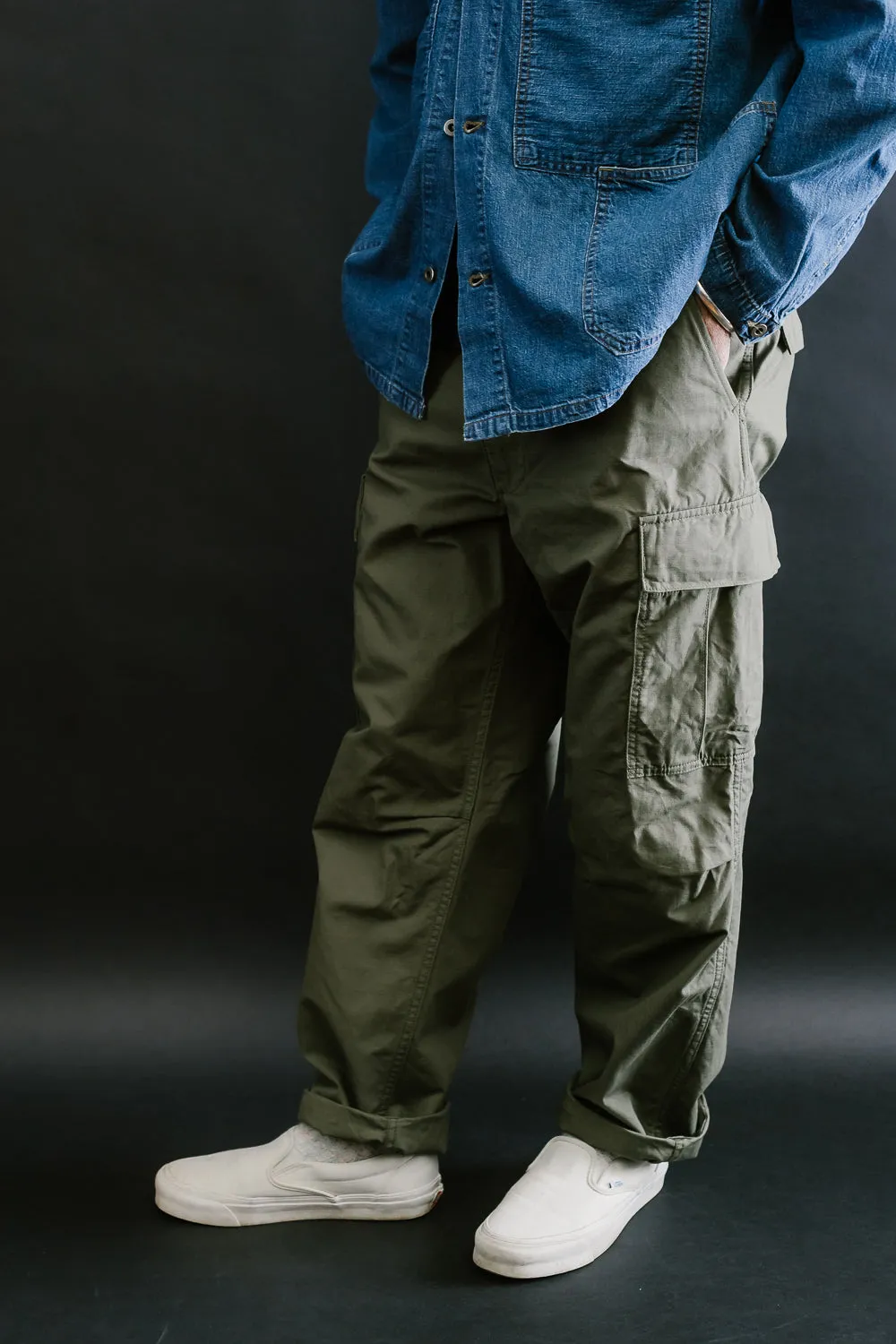 03-V5260RIP-76 - 6-Pocket Cargo Trousers - Vintage Fit - Olive