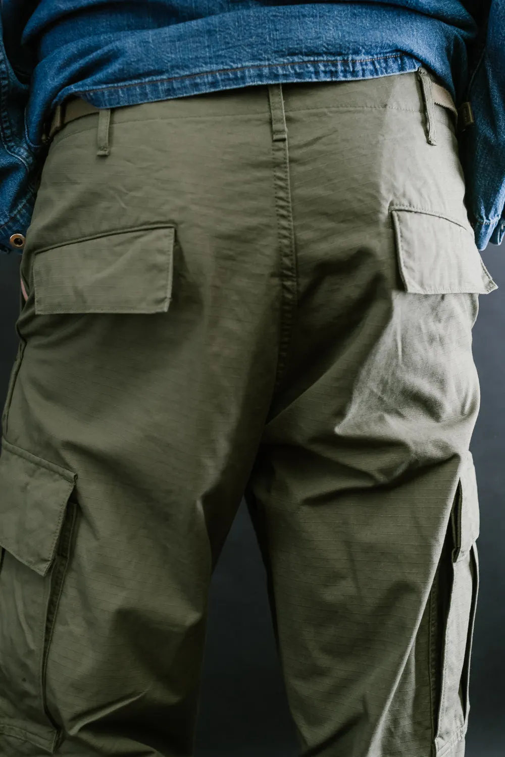 03-V5260RIP-76 - 6-Pocket Cargo Trousers - Vintage Fit - Olive