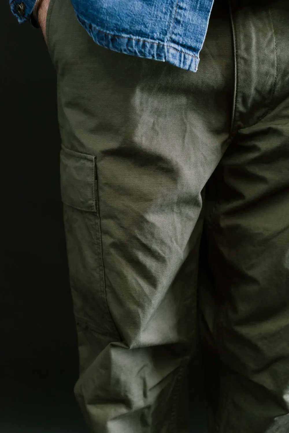 03-V5260RIP-76 - 6-Pocket Cargo Trousers - Vintage Fit - Olive